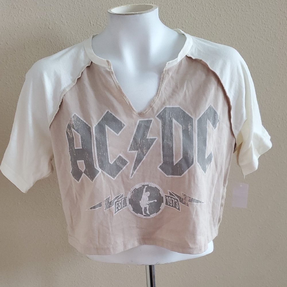 Womens  AC/DC 1973 Raglan Sleeved Cropped Tee - Tan/Cream Size Large XL  NWT